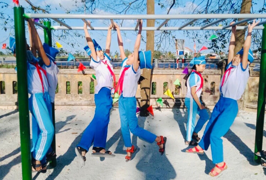 Khánh thành khu vui chơi rèn luyện thể chất cho học sinh T X Hương Trà