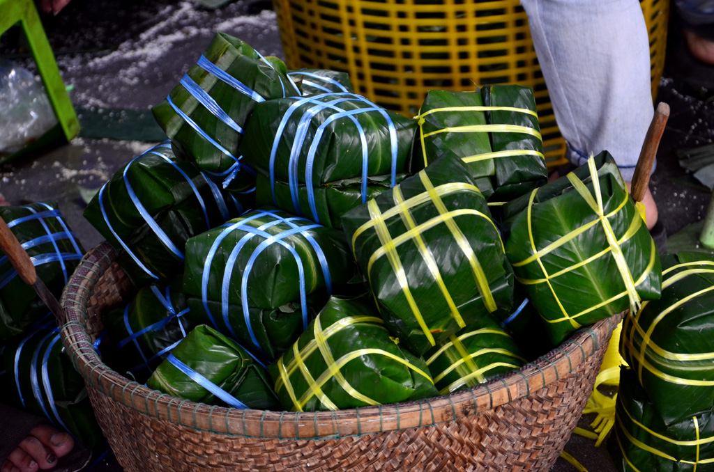 Bánh chưng Nhật Lệ đắt hàng cuối năm