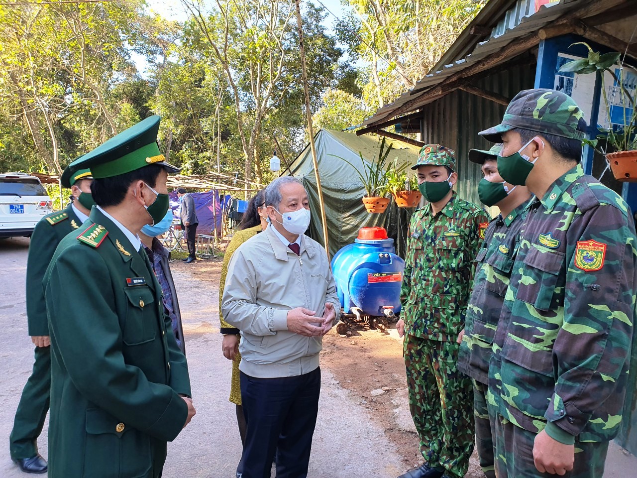 Biểu dương các lực lượng ứng trực xuyên tết ngăn dịch xâm nhập địa bàn