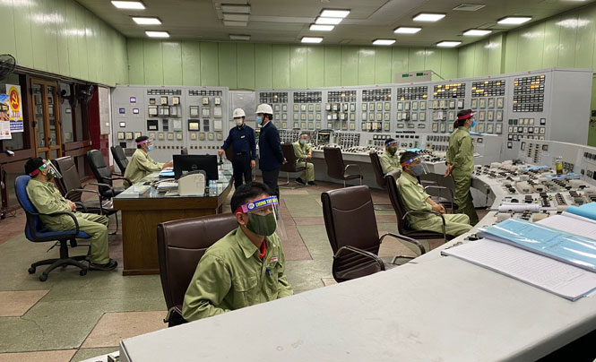 Kỳ nghỉ tết, mức tiêu thụ điện trung bình ngày xuống thấp