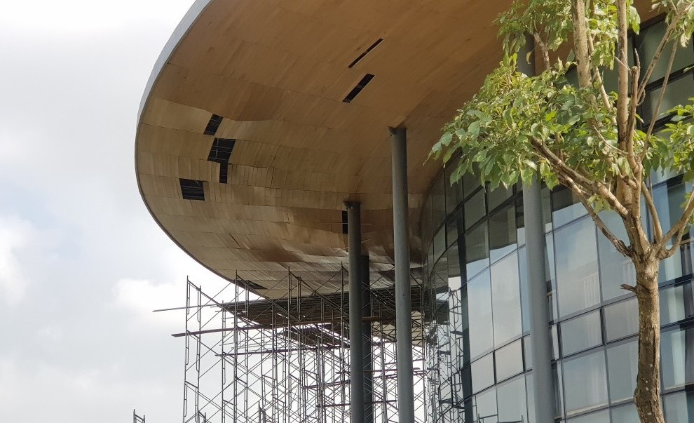 Sẽ sớm khắc phục hư hỏng ở phần trần mái Nhà hát Sông Hương