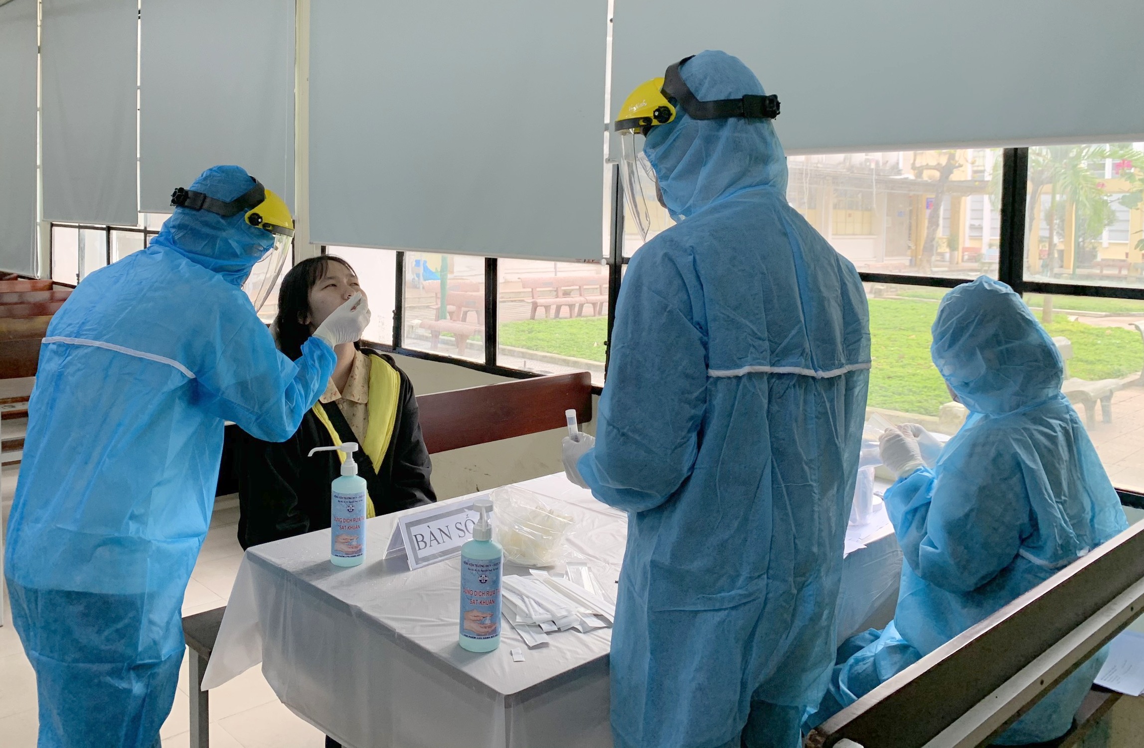 Đại học Huế sẵn sàng công tác xét nghiệm sàng lọc COVID-19 cho sinh viên