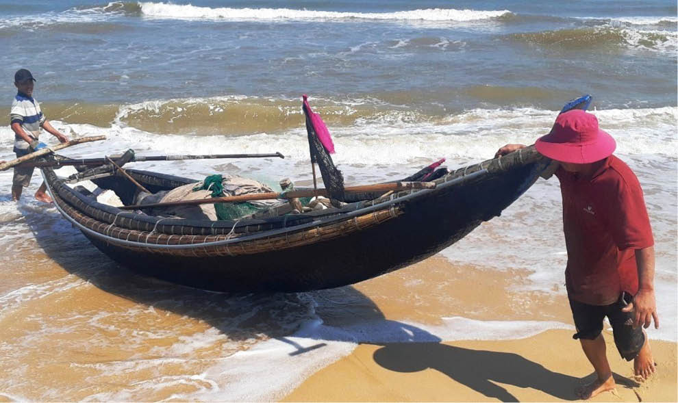 Trống giục vươn khơi