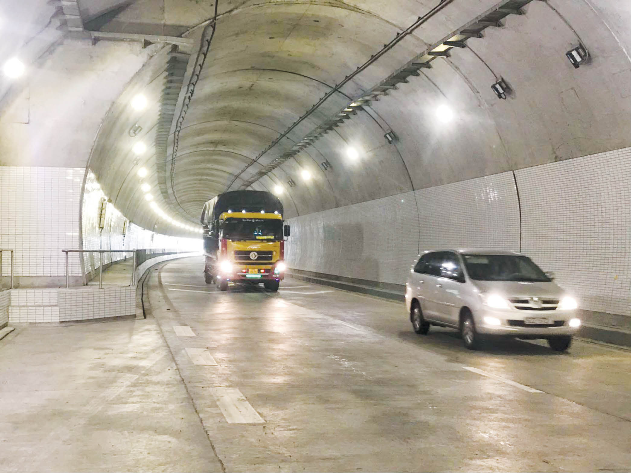 Vận hành an toàn, thông suốt hầm Hải Vân 2