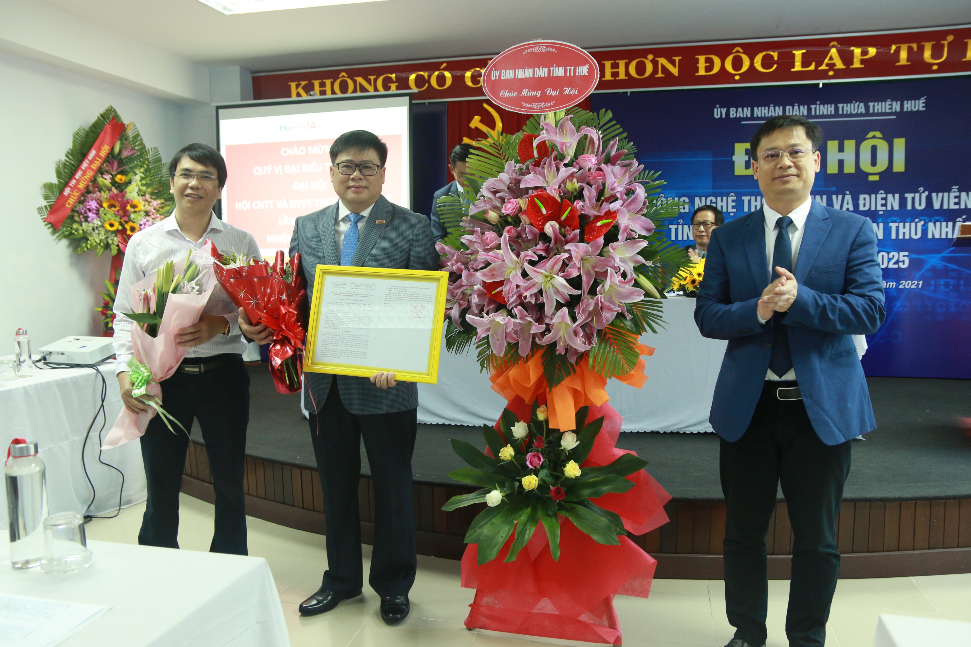 Đại hội Hội Công nghệ thông tin và Điện tử viễn thông lần thứ nhất