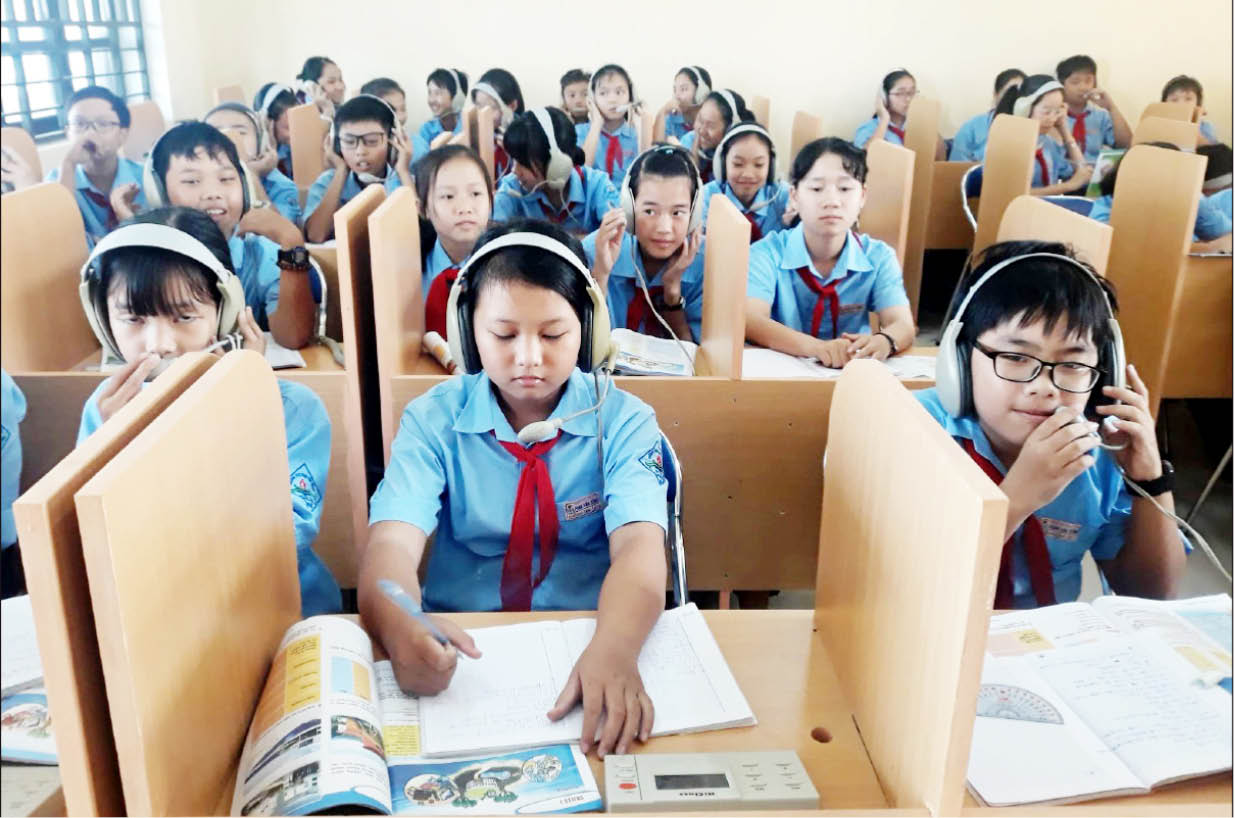 Không bắt buộc học sinh phải học tiếng Hàn, tiếng Đức