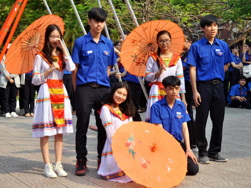Sẽ đưa bộ môn nữ công gia chánh vào chương trình học nghề phổ thông