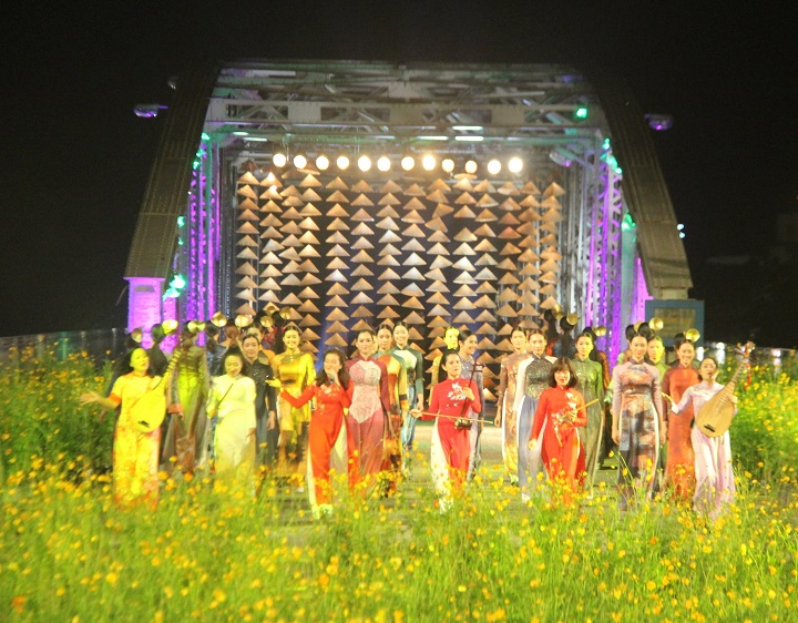 Many novel and special programs in Hue Traditional Craft Festival