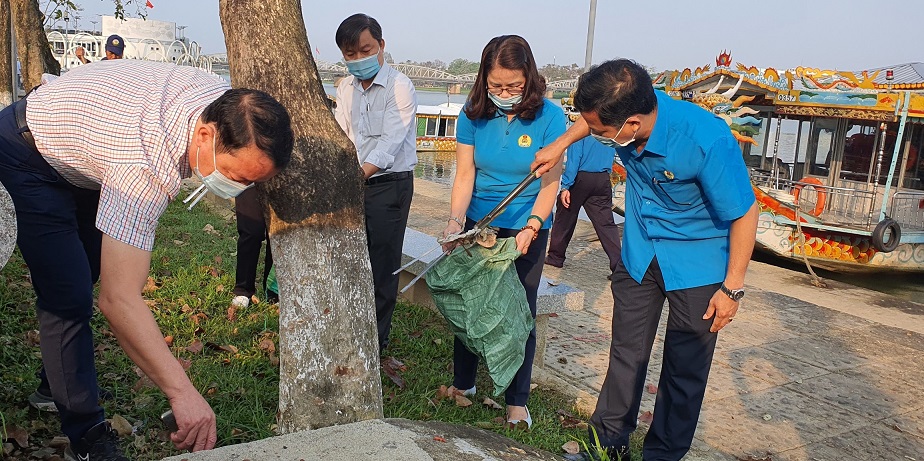 Đoàn viên nghiệp đoàn hưởng ứng Ngày Chủ nhật xanh