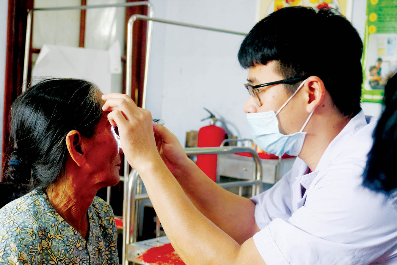 Ai phải đổi thẻ bảo hiểm y tế từ ngày 1 4