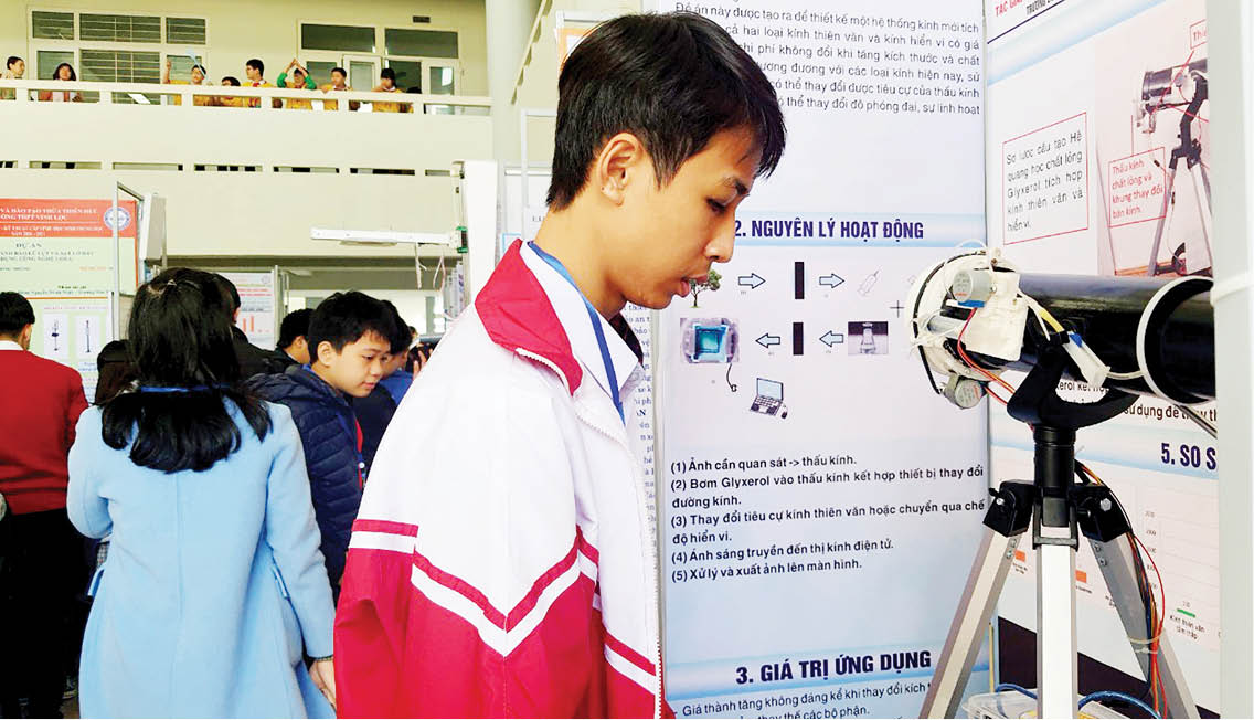 Đam mê sáng tạo của học sinh Quốc Học Huế