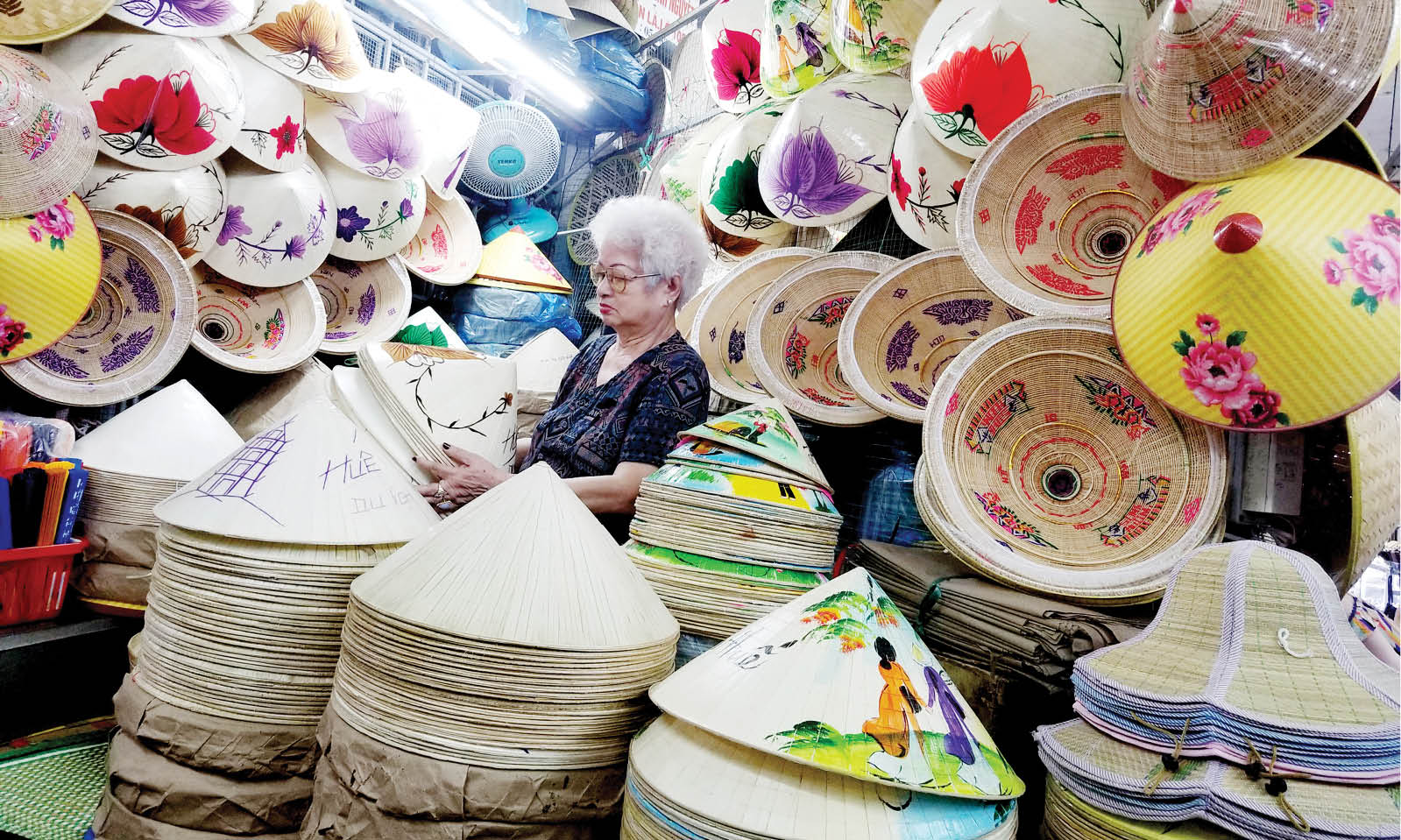 Chỉnh trang, cải tạo chợ Đông Ba