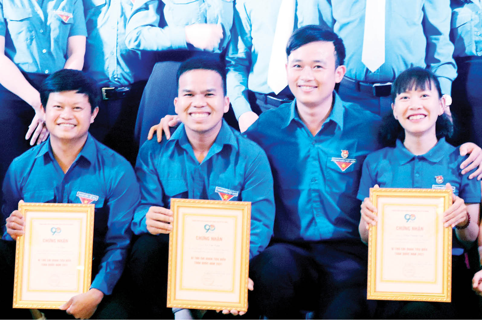 Hết mình với phong trào