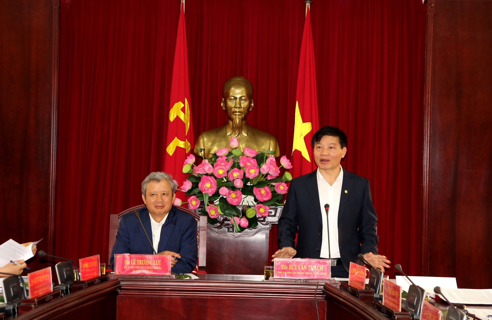 Đánh giá kết quả 2 năm thực hiện Văn phòng cấp ủy phục vụ chung