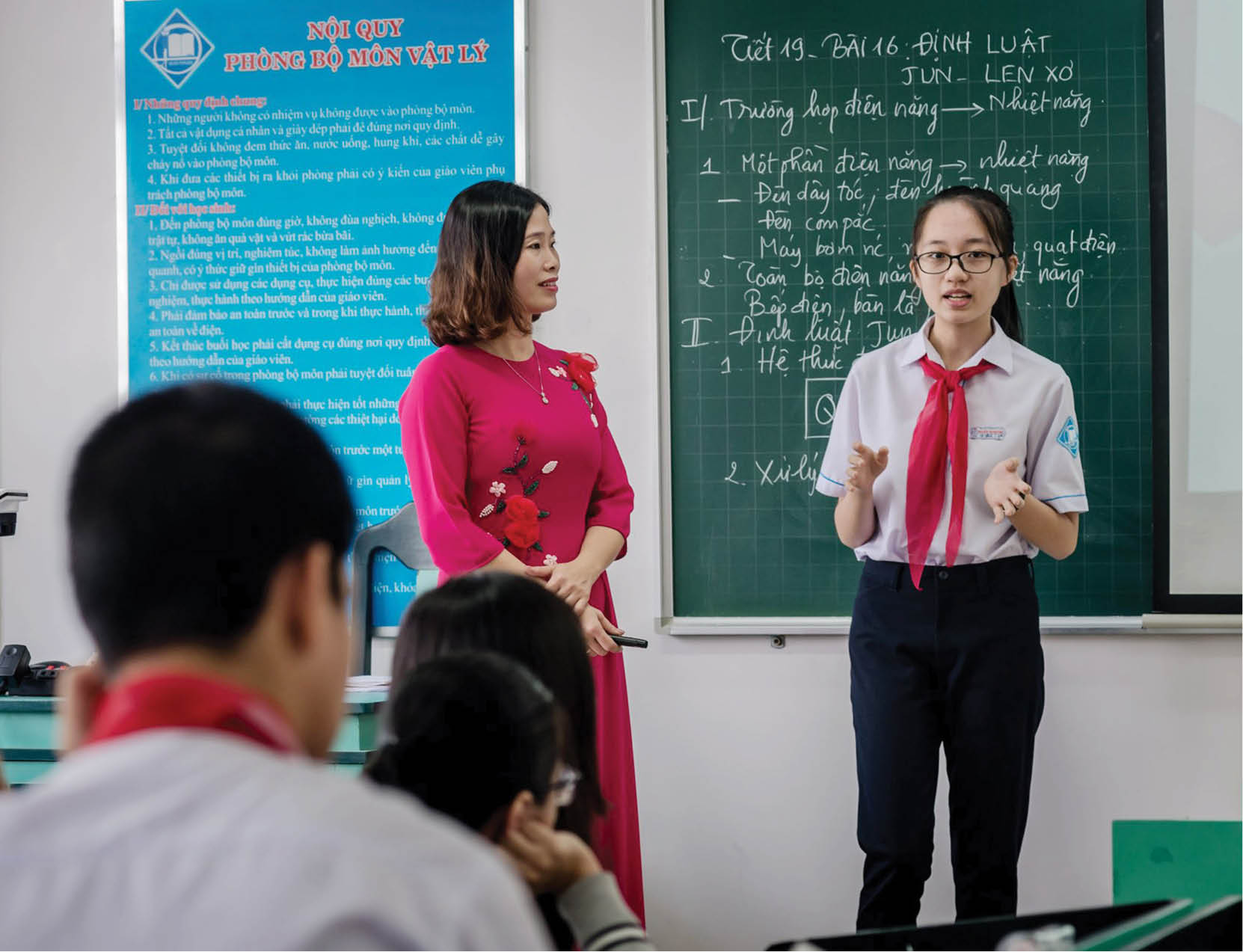 Thi hay không là tùy giáo viên