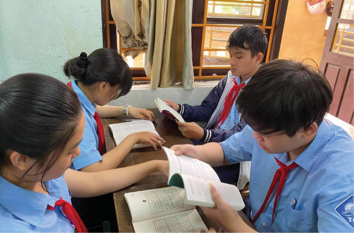 “Tủ sách Huế” lan tỏa đến trường học