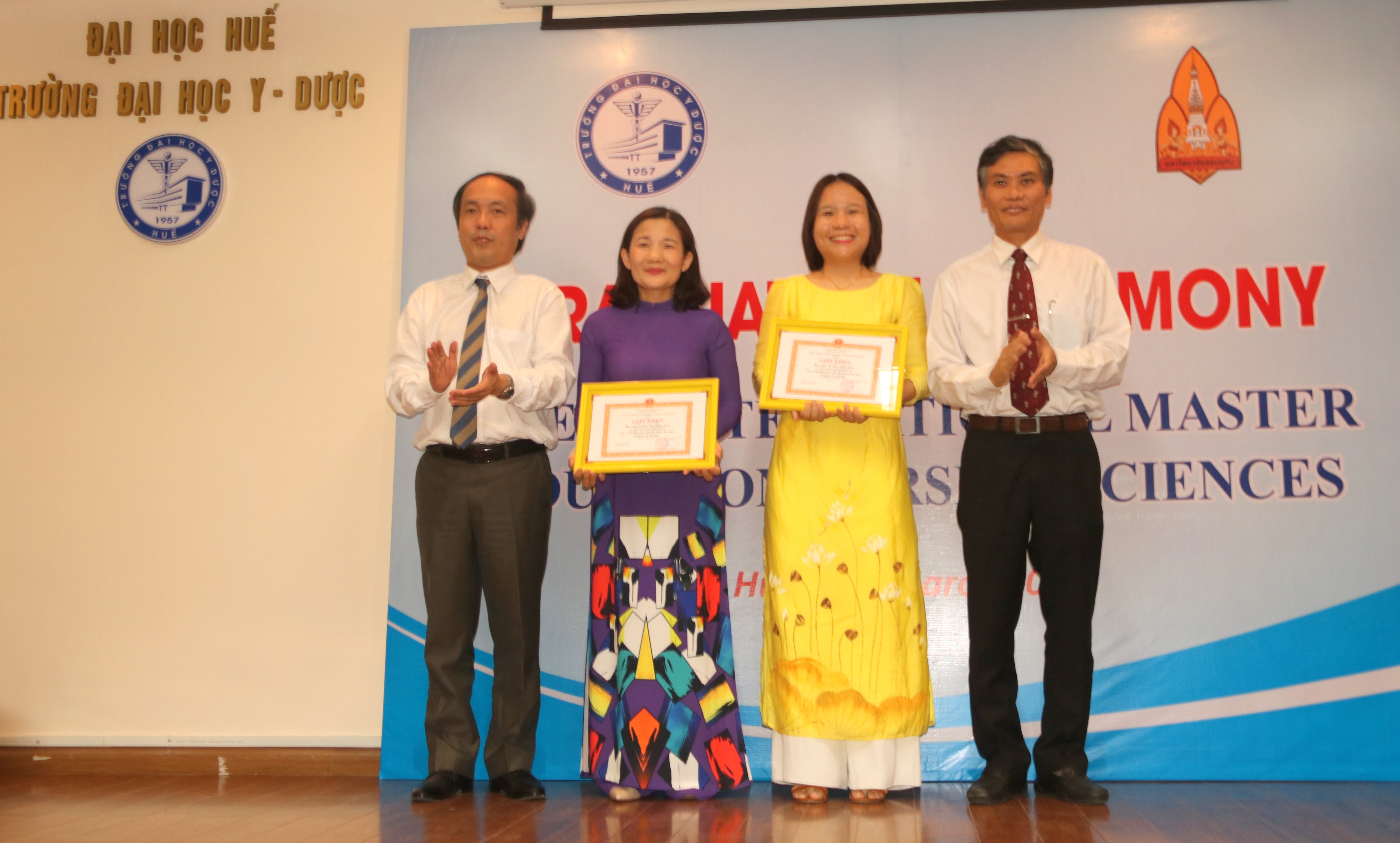 10 thạc sĩ Điều dưỡng Quốc tế khóa I tốt nghiệp