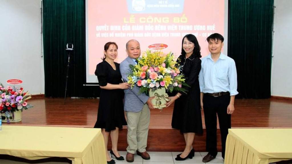 Bổ nhiệm TS BS Nguyễn Đức Hoàng làm Phó Giám đốc Bệnh viện TW Huế - Cơ sở 2