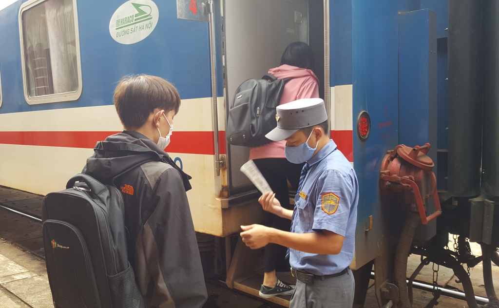 Hơn 10 000 vé tàu được giảm 50