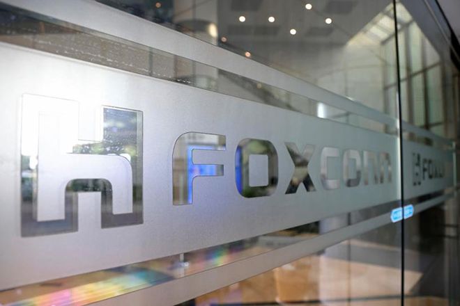 Nhà sản xuất hợp đồng Foxconn đang bị thiếu nguyên liệu và chip