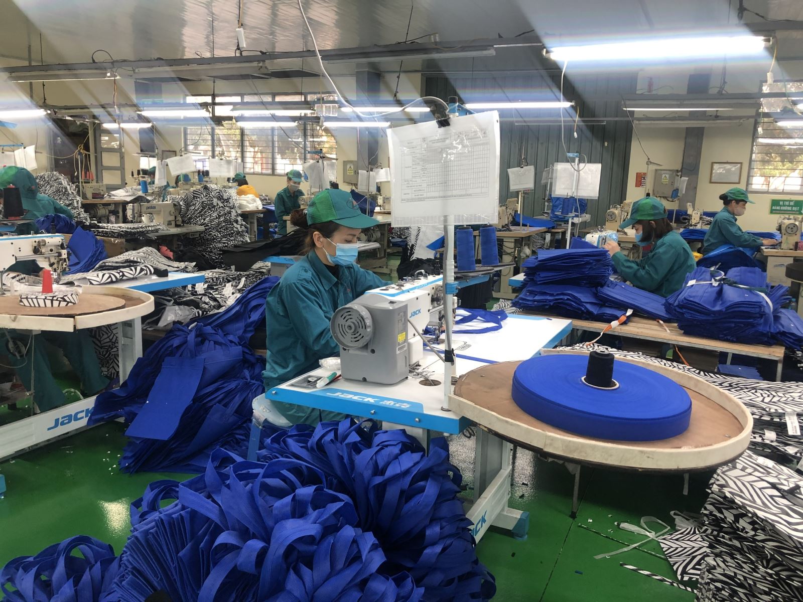 Xuất nhập khẩu của Việt Nam phục hồi mạnh mẽ trong quý I 2021