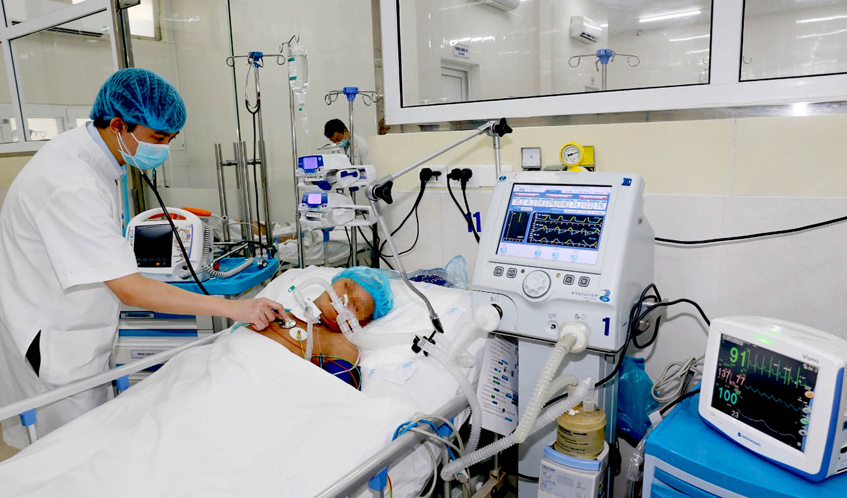 Phòng ngừa đột qụy khi chuyển mùa