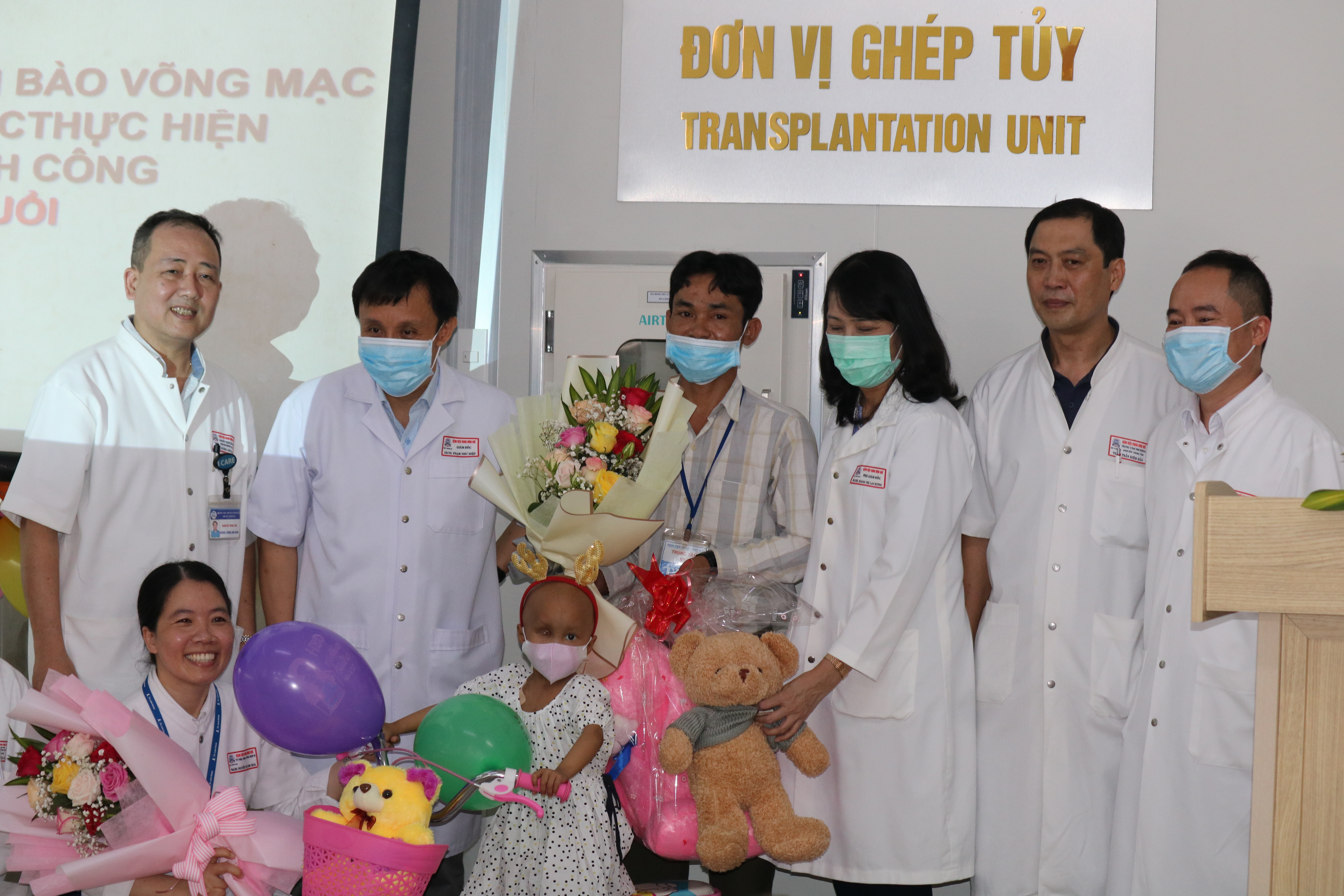Thực hiện thành công ca bệnh đầu tiên ghép tế bào gốc chữa u nguyên bào võng mạc
