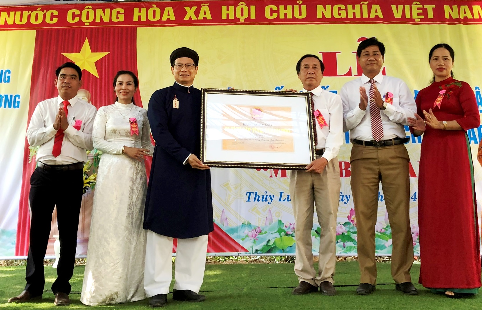 Hương Thủy Đón Bằng công nhận di tích lịch sử cấp tỉnh miếu Bà Giàng