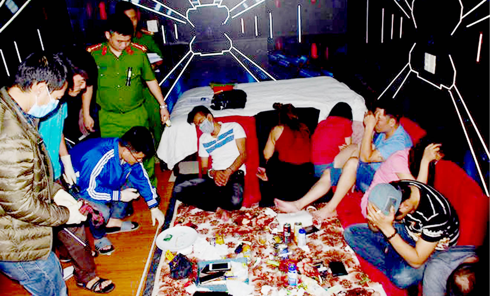 Báo động tình trạng sử dụng ma túy tập thể