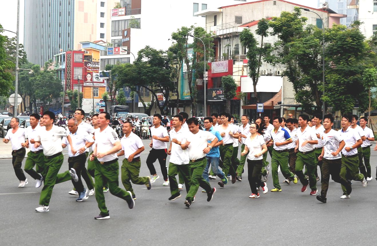 Công an TP Huế phát động Ngày chạy Olympic vì sức khỏe toàn dân
