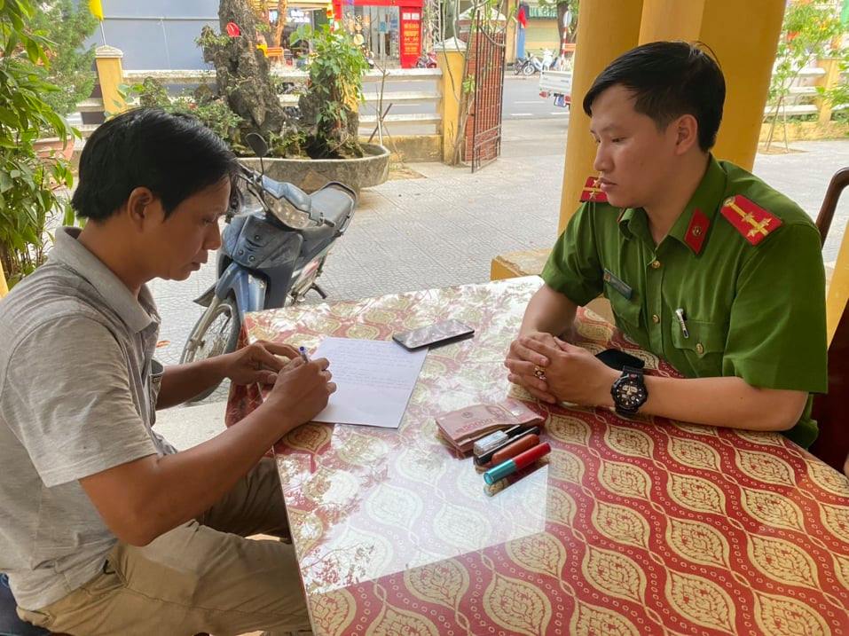 Anh thợ giày không tham của rơi