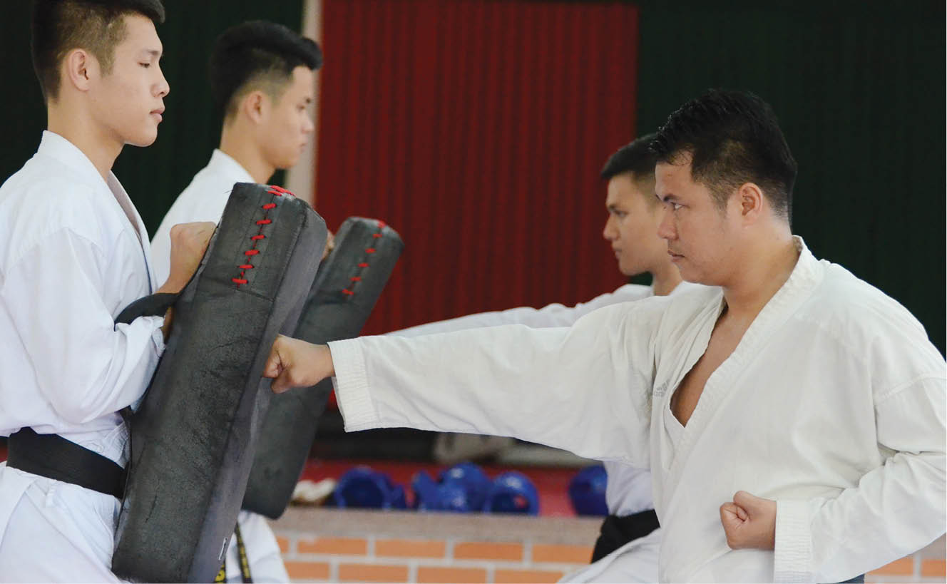 Karate-do và góc nhìn thẳng