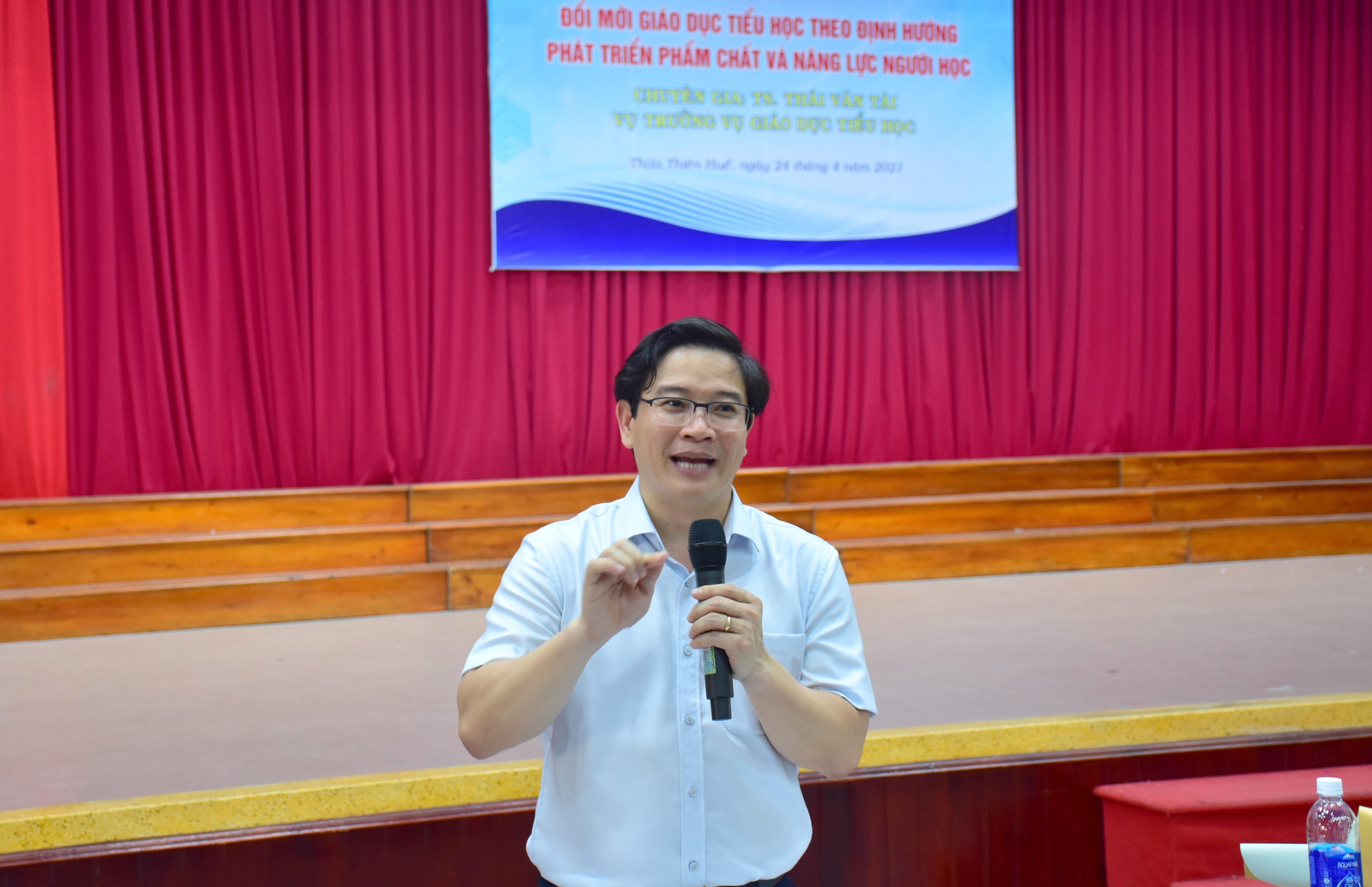 Đón đầu những thách thức mới trong đổi mới giáo dục tiểu học