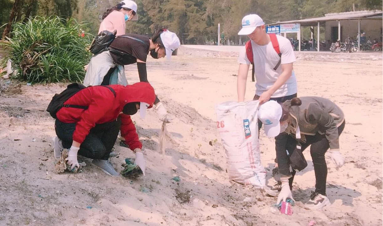 Vấn nạn rác thải tại bờ biển