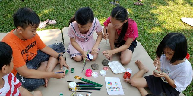 “Drawing with nature”