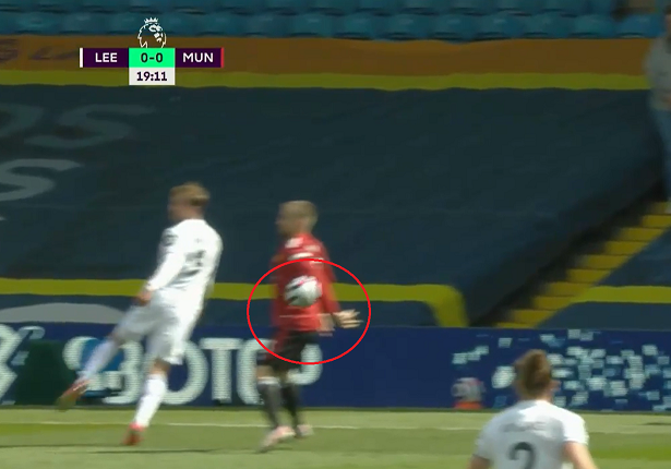 VAR cứu thua cho Quỷ đỏ