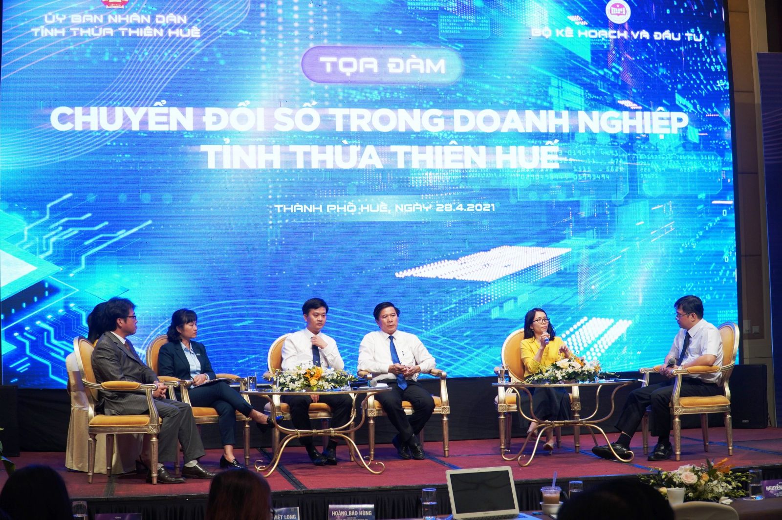 Chia sẻ, đồng hành cùng doanh nghiệp trong chuyển đổi số