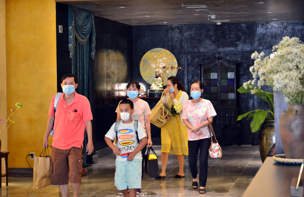 Kiểm tra công tác phòng chống dịch tại các khách sạn