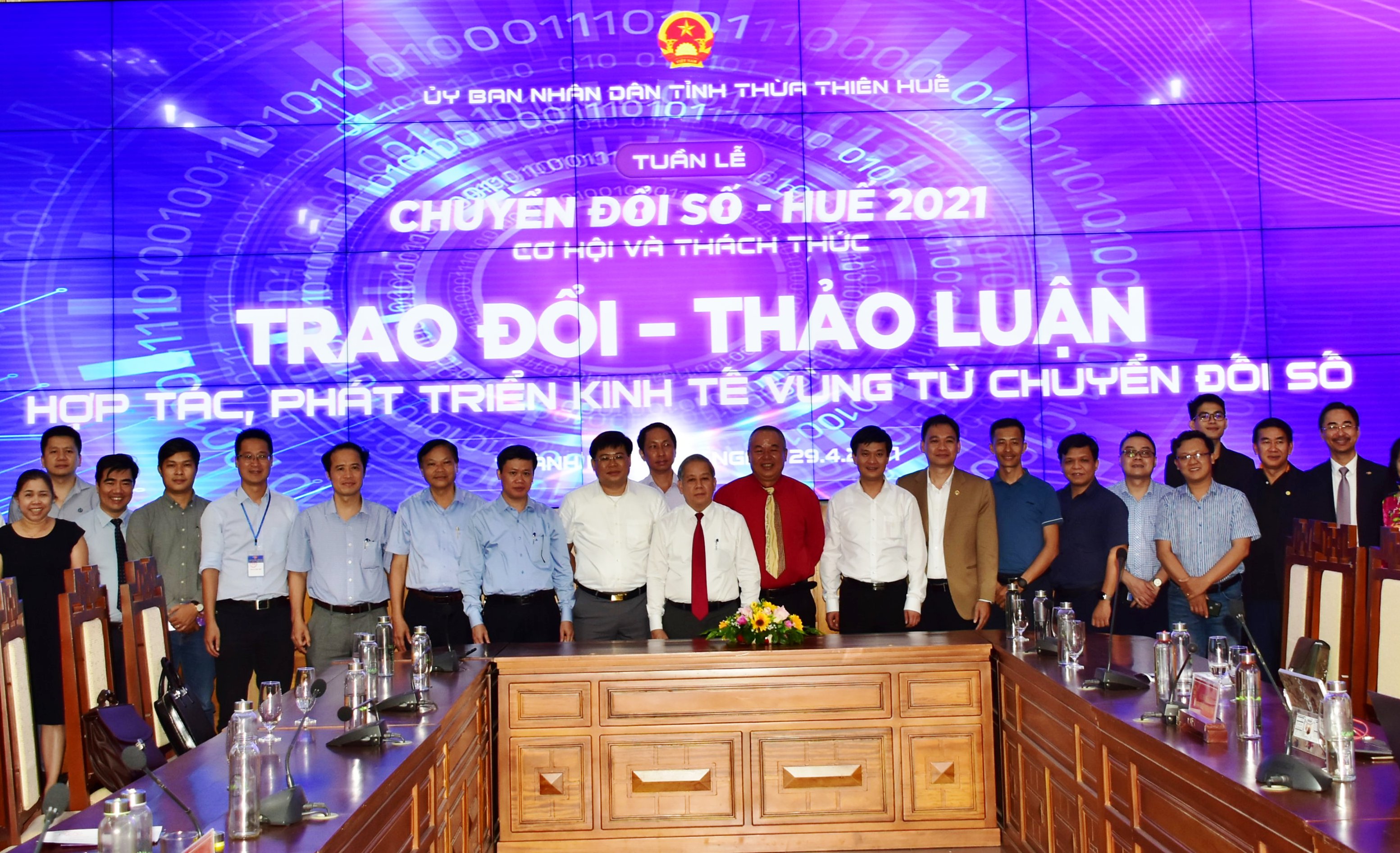 Tìm giải pháp hỗ trợ doanh nghiệp chuyển đổi số và cùng phát triển