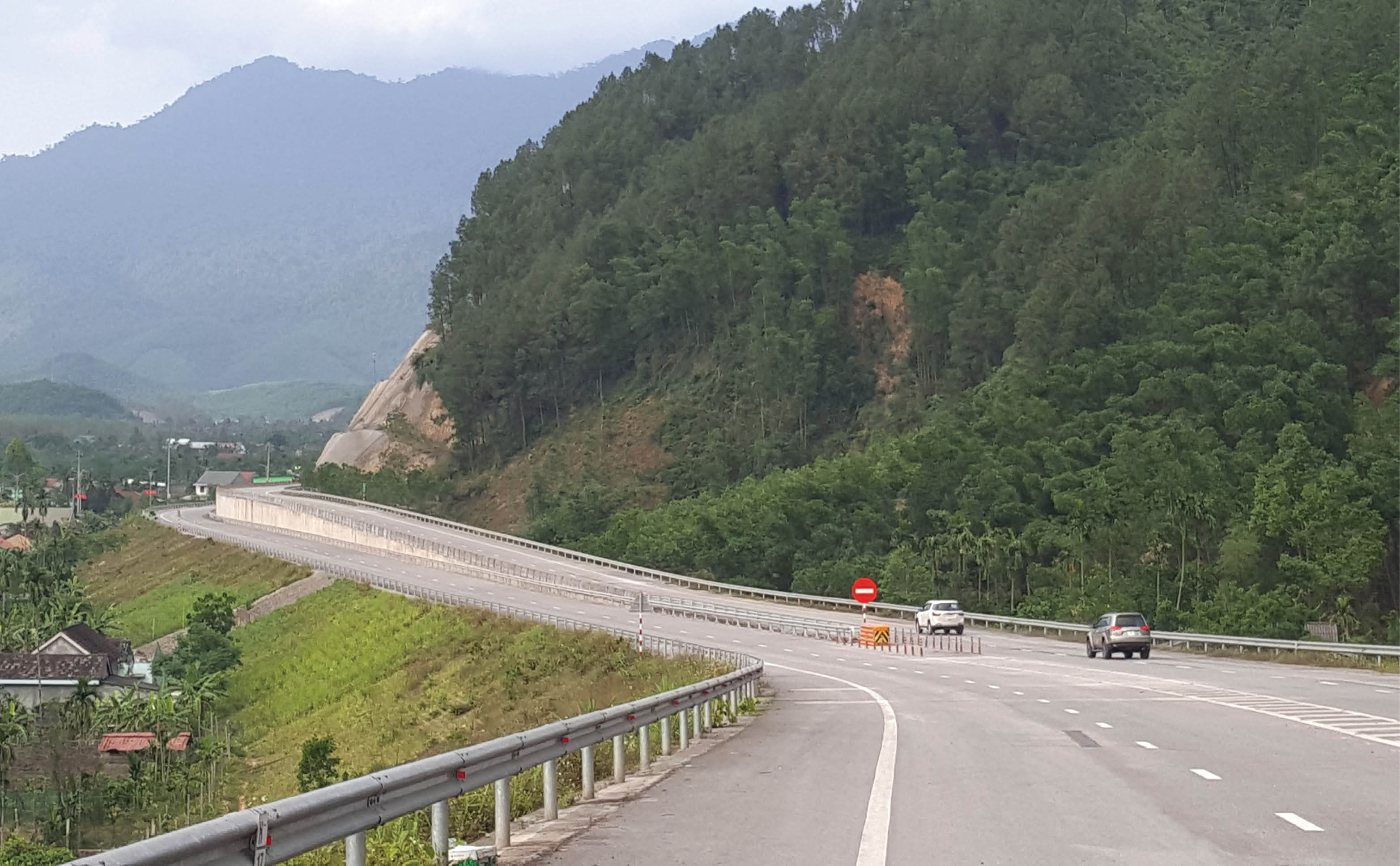 Những công trình “tạo nền”