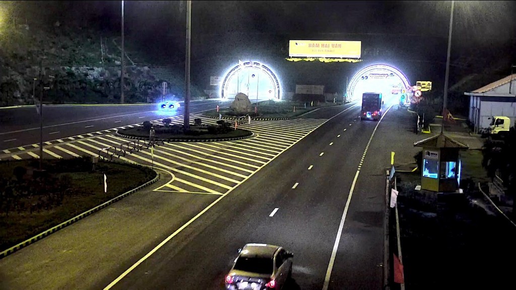 Lùi thời gian thu phí phải chờ ý kiến của Bộ