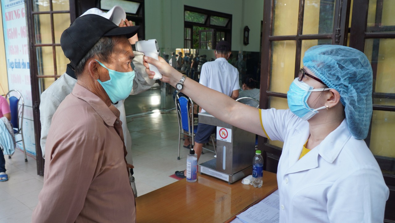 Mở rộng điều tra, thần tốc truy vết, xét nghiệm, cách ly