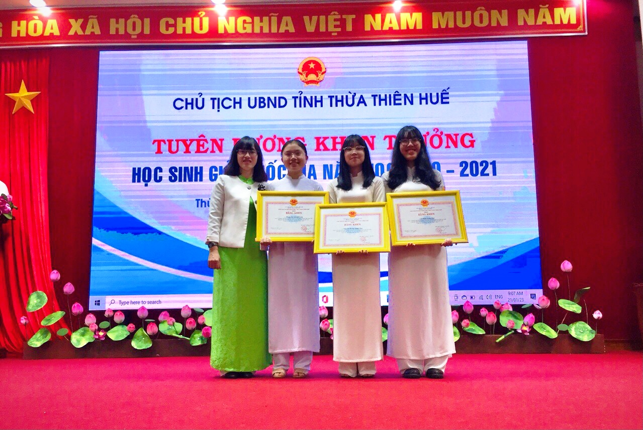 7 học sinh được miễn thi tốt nghiệp trung học phổ thông