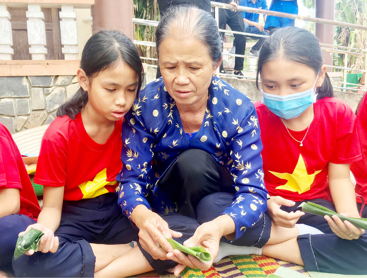 Yêu quê hương hơn từ những trải nghiệm thực tế