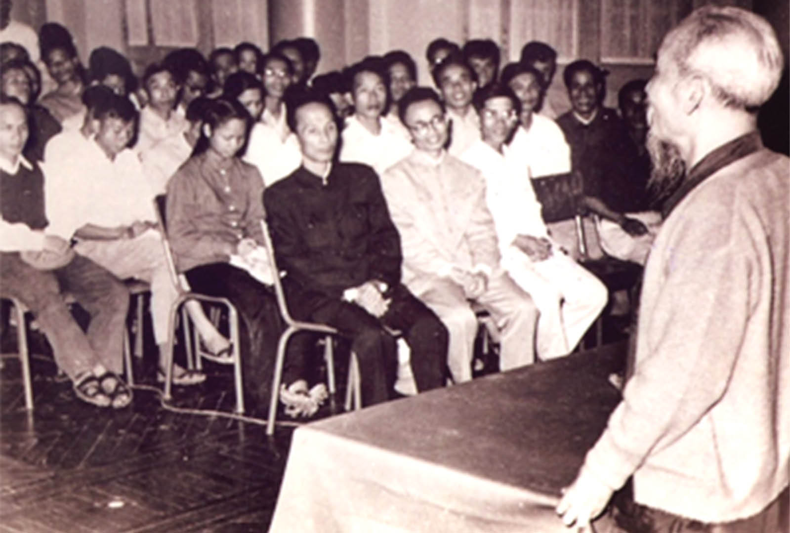 Nền tảng tư tưởng Hồ Chí Minh mãi soi sáng