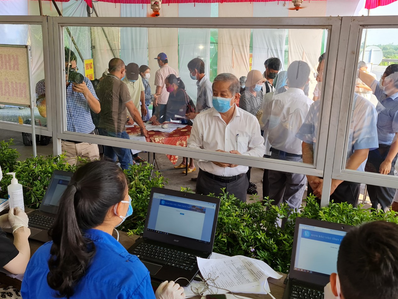 Chấn chỉnh công tác phòng chống dịch, đảm bảo bầu cử thành công