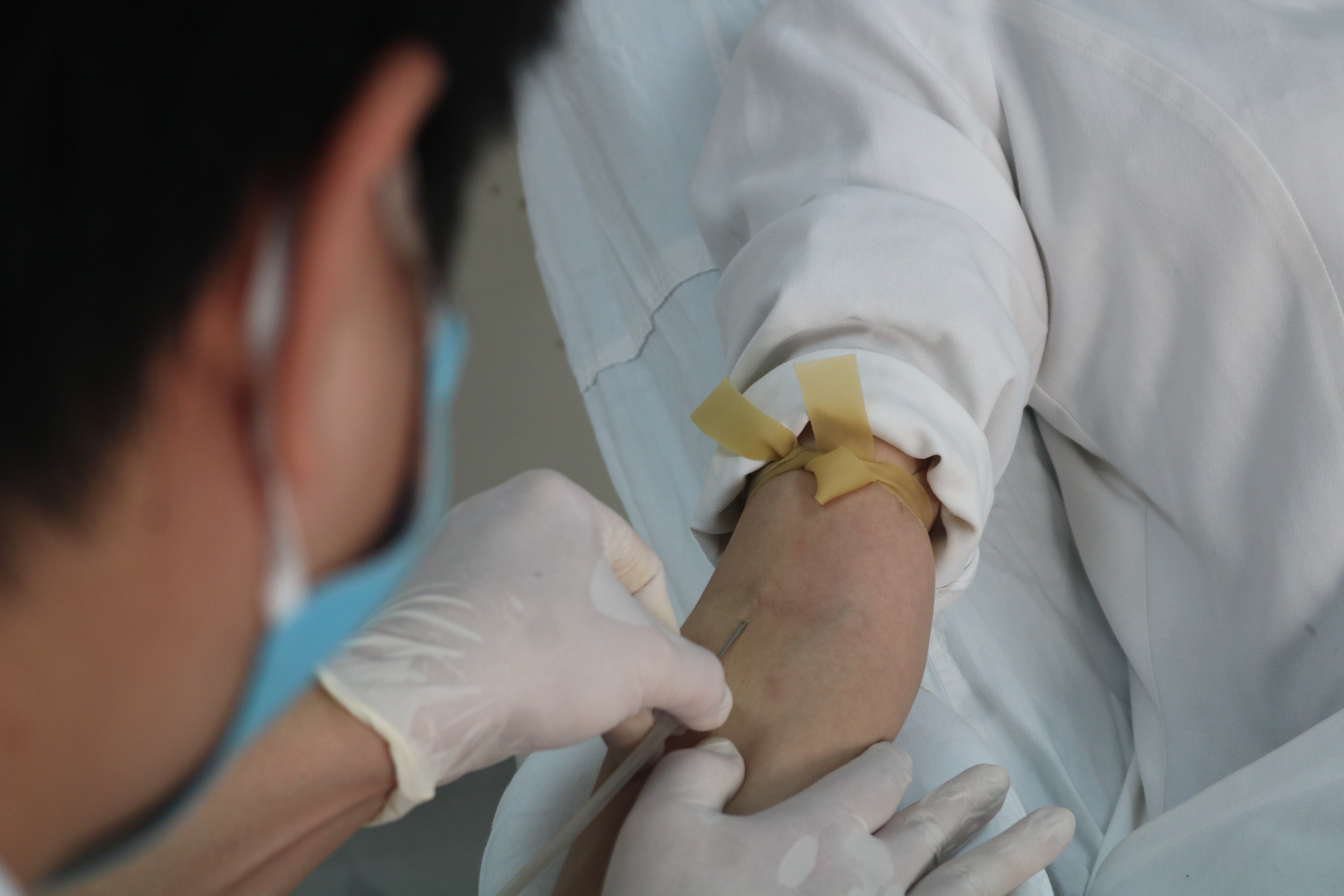 Lượng máu cấp cứu chỉ còn đủ dùng trong 3-5 ngày tới