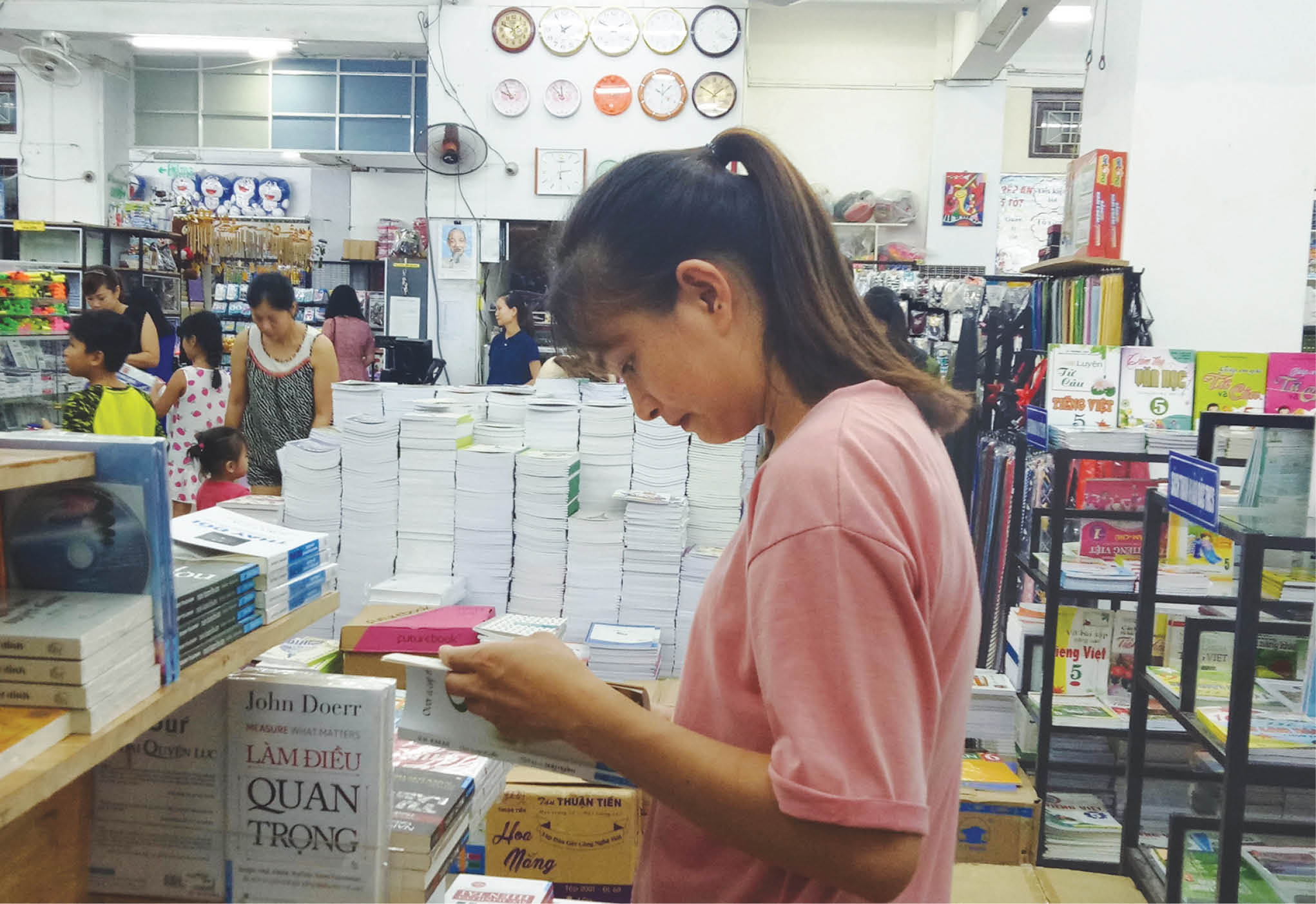 Không gặp khó khi chọn nhiều đầu sách giáo khoa