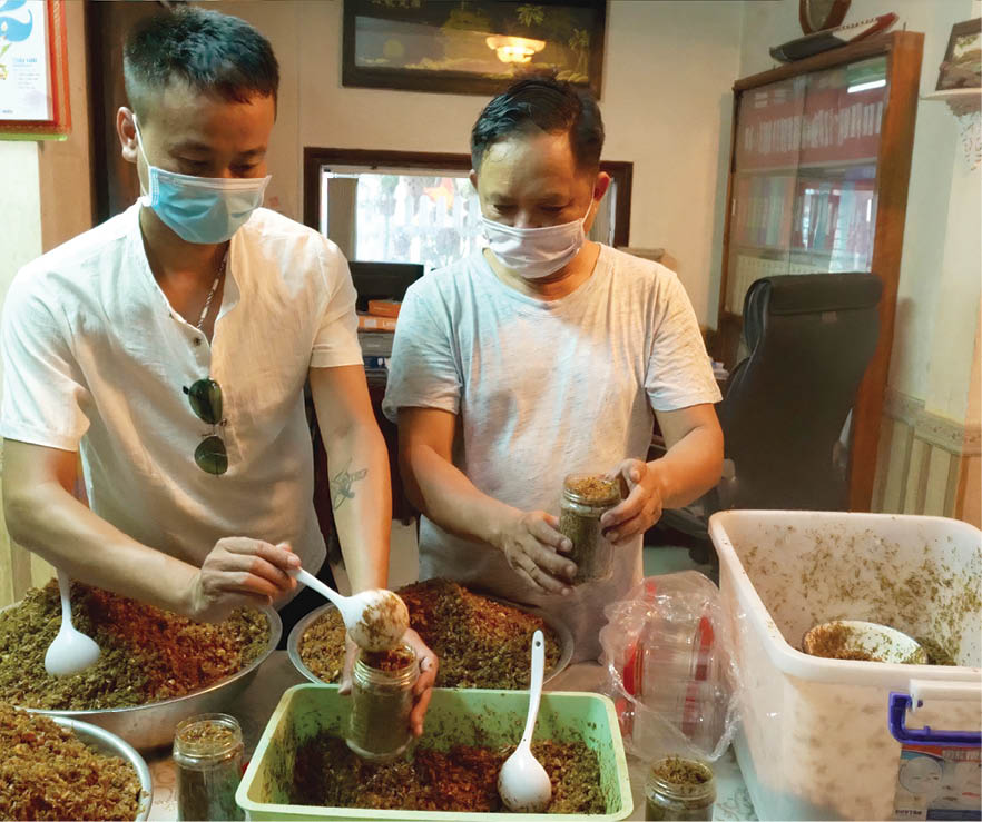 Hũ muối nghĩa tình