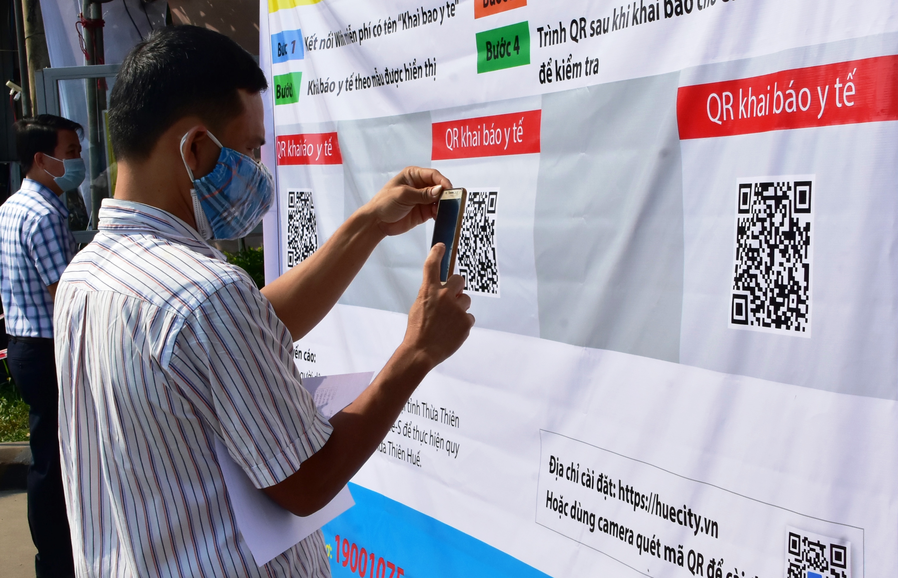 Kiểm soát dịch COVID-19 bằng công nghệ
